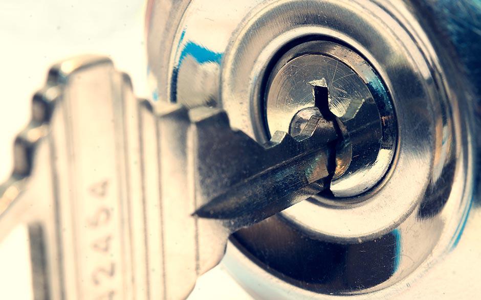 serrure de porte de garage Villejuif